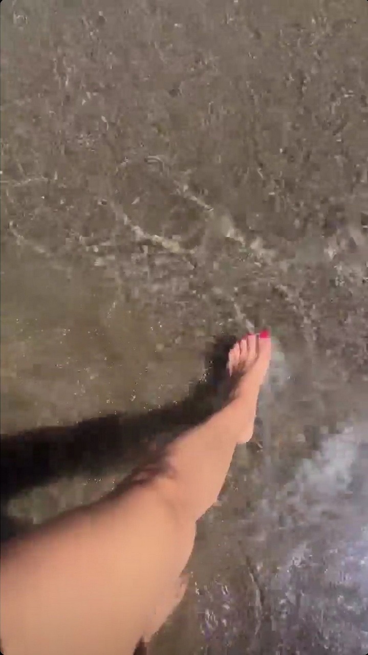 Arianna Bertoncelli Feet